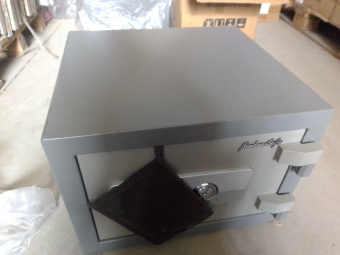 УЦЕНКА. Огнестойкий сейф SP-4-320 2K (№26)