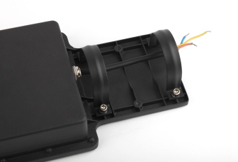 Уличный консольный светильник IZLED STREET 150 (150W-13500 Lm-5000 K-IP65) Ш-С КТ